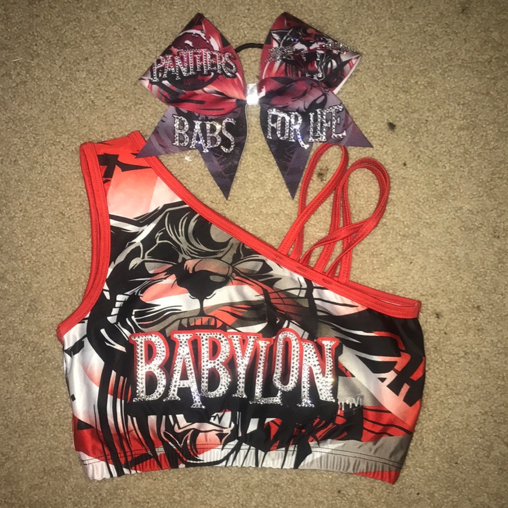 panthers sports bra & bow!❣️